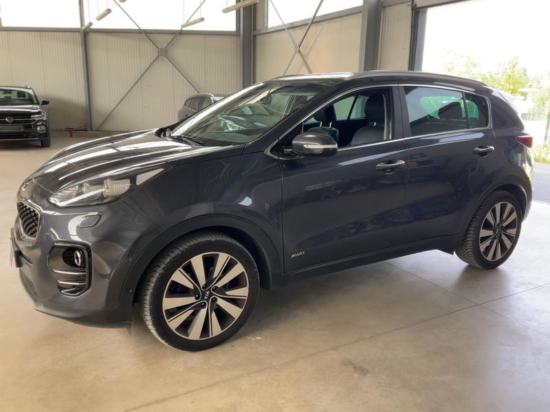 Kia Sportage 2.0 CRDi Spirit 4WD — zdjęcie 2