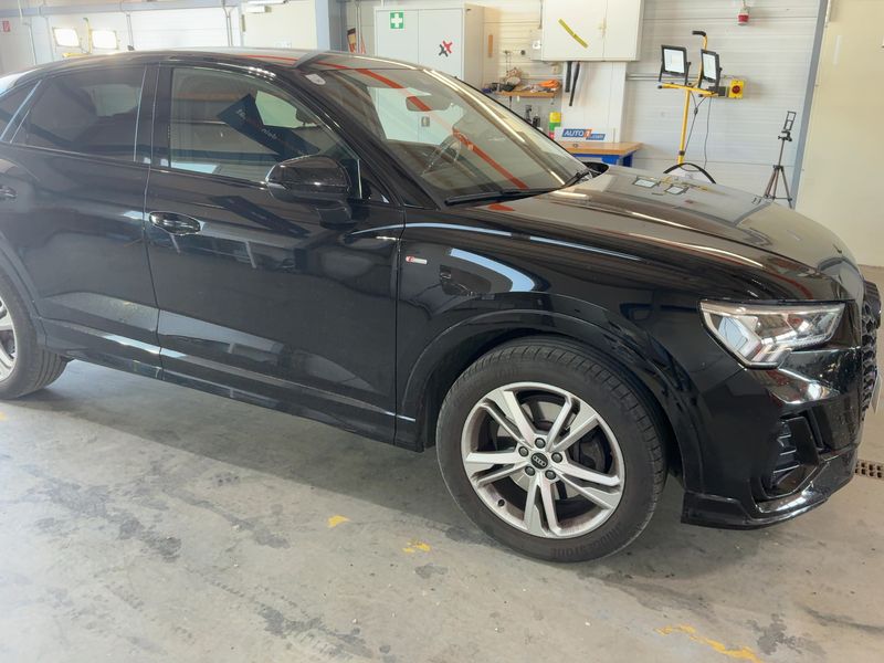 Audi Q3 Sportback 45 TFSIe S line — zdjęcie 8