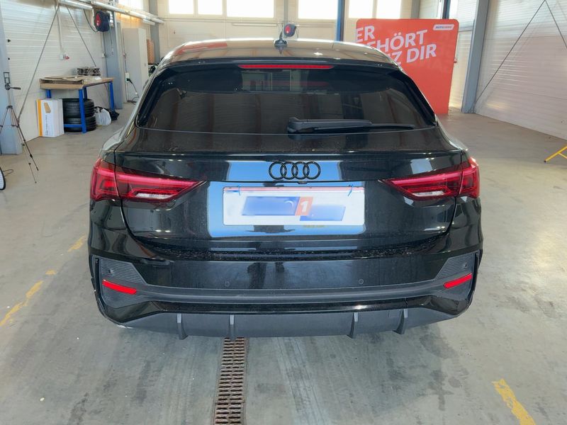 Audi Q3 Sportback 45 TFSIe S line — zdjęcie 5
