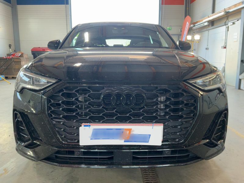 Audi Q3 Sportback 45 TFSIe S line — zdjęcie 9
