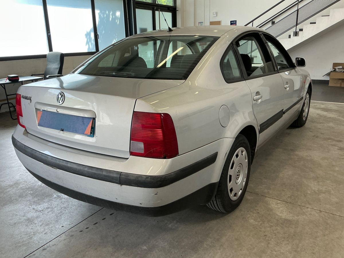 Volkswagen Passat 1.6 Comfortline