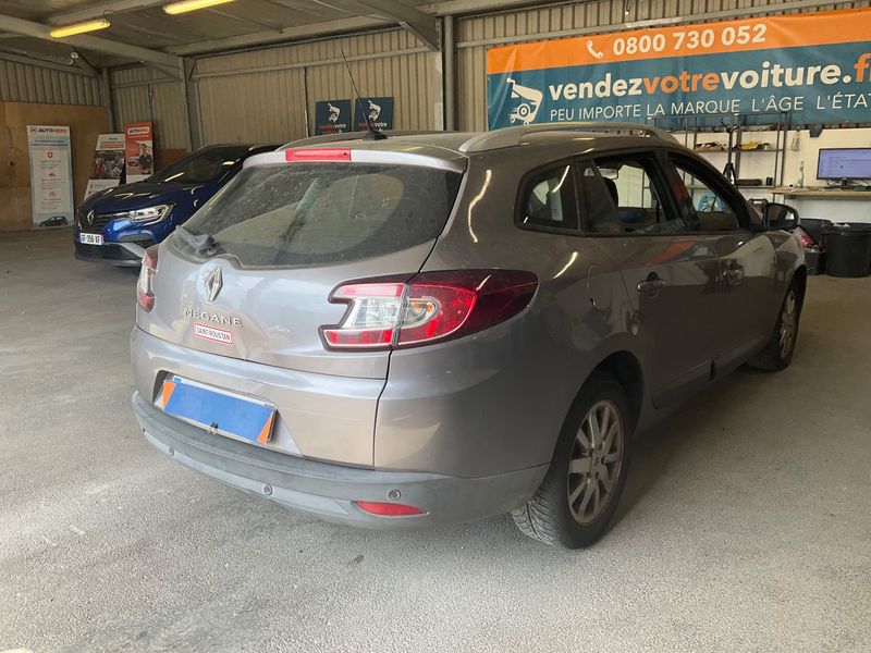 Renault Megane 1.5 dCi Tomtom Edition 2011 – снимка 2