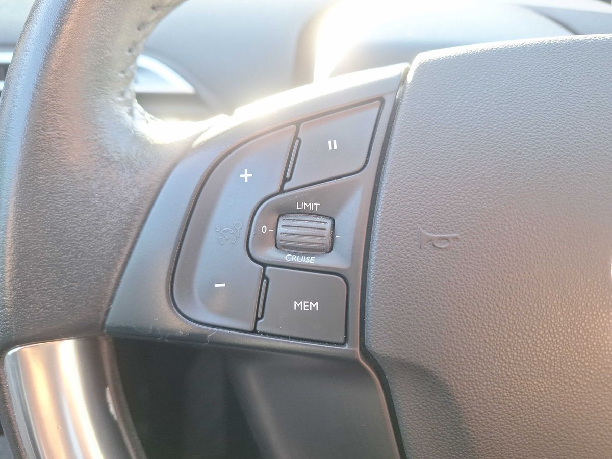 Citroen C4 2018 — photo 63
