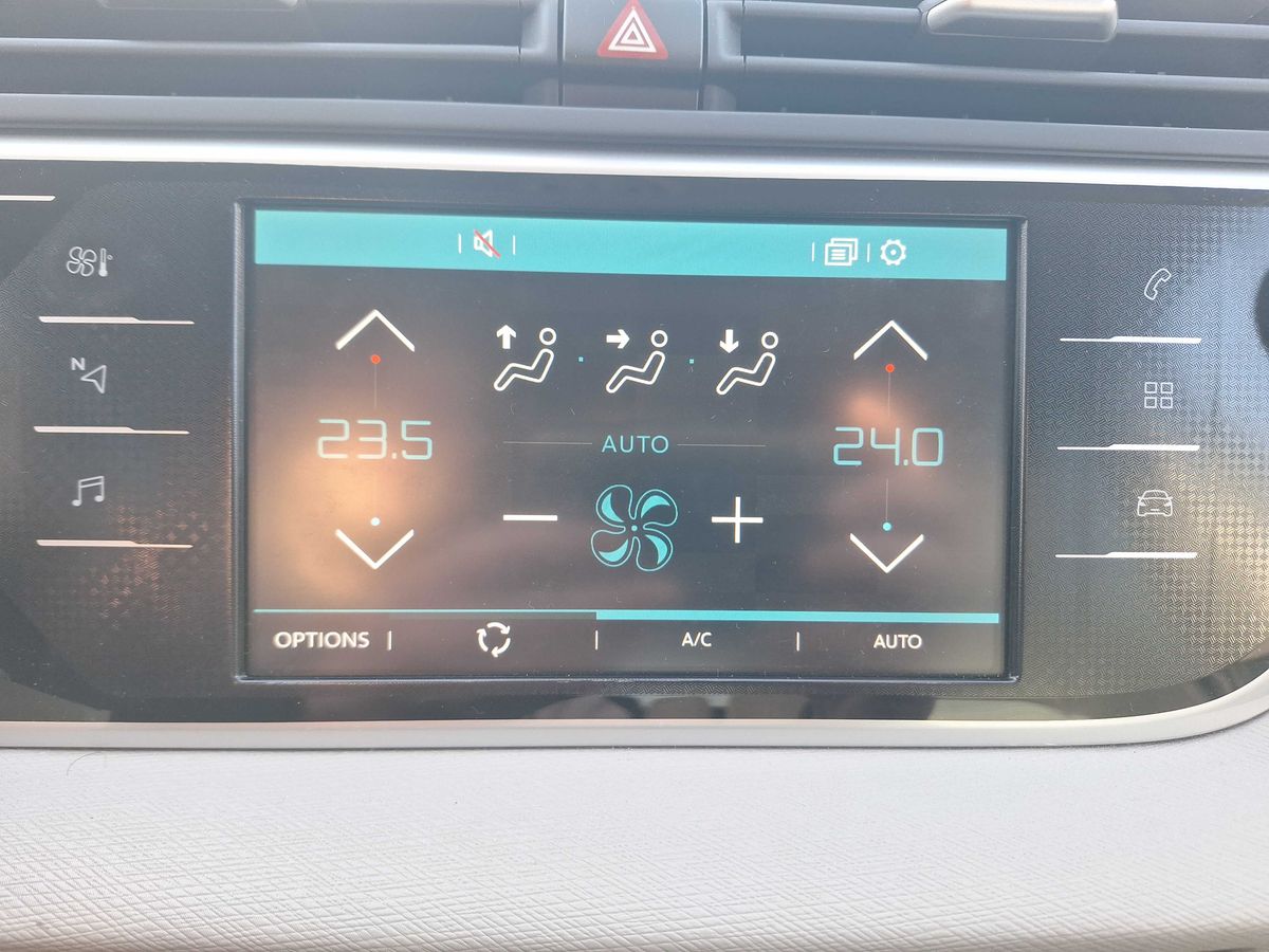 Citroen C4 2018 — photo 60