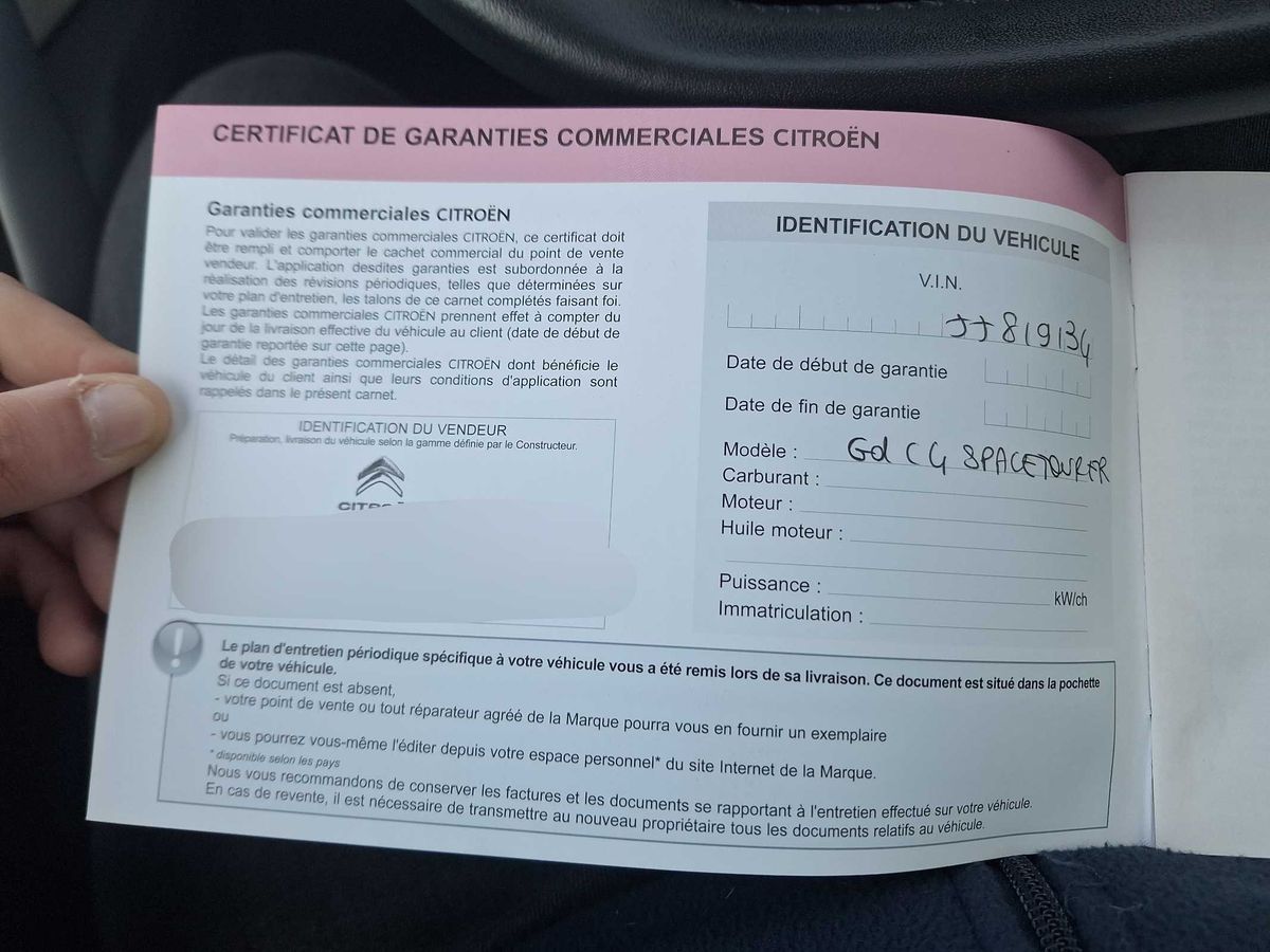 Citroen C4 2018 — photo 22