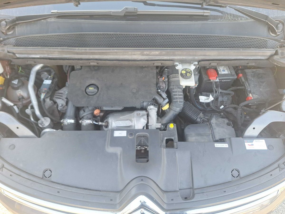 Citroen C4 2018 — photo 9