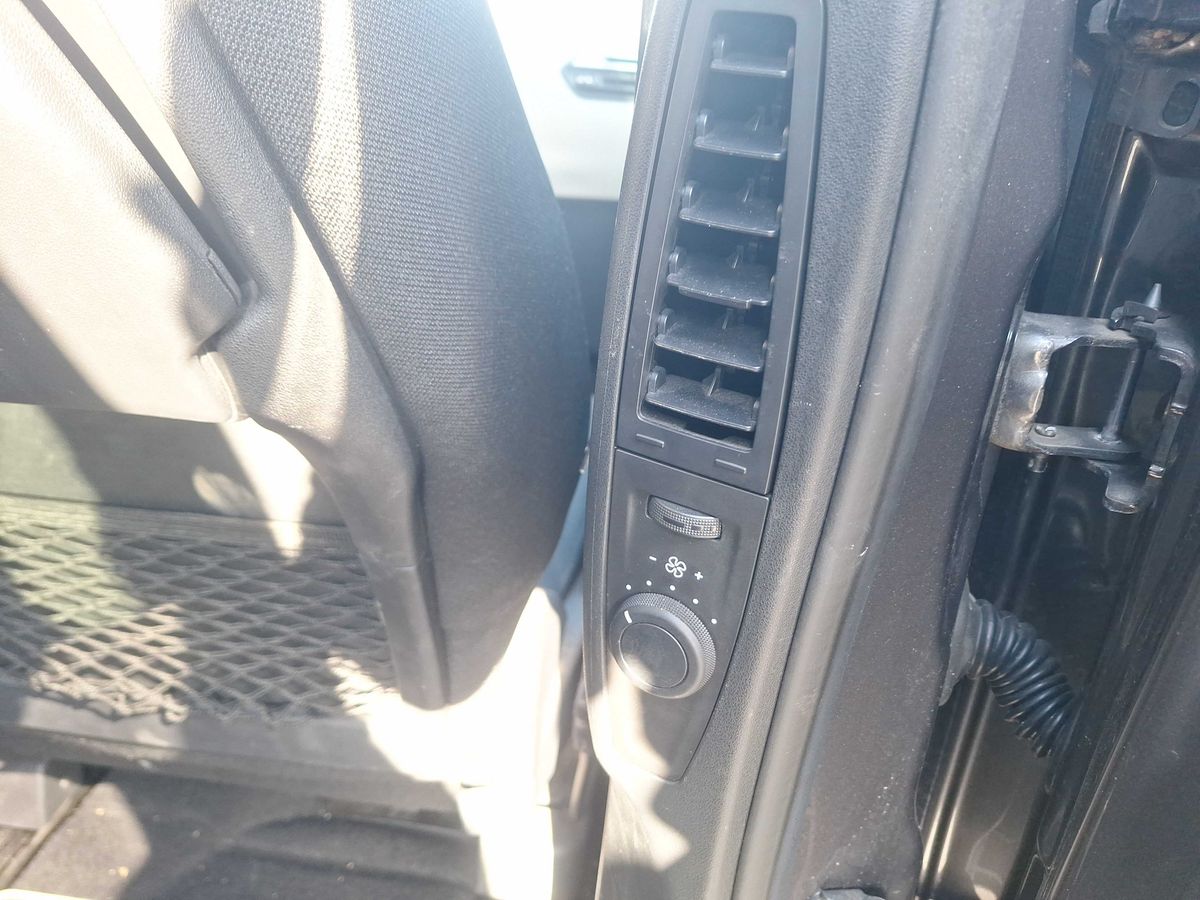 Citroen C4 2018 — photo 71