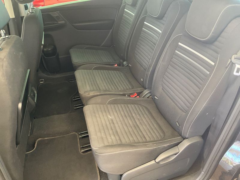 Volkswagen Sharan 2.0 TDI Cup BlueMotion Tech 2015 – снимка 41
