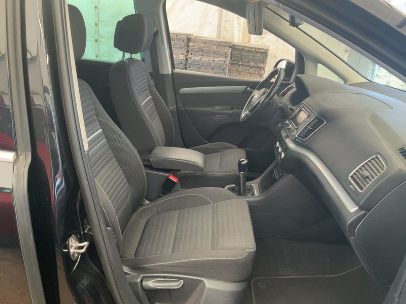 Volkswagen Sharan 2.0 TDI Cup BlueMotion Tech 2015 – снимка 17