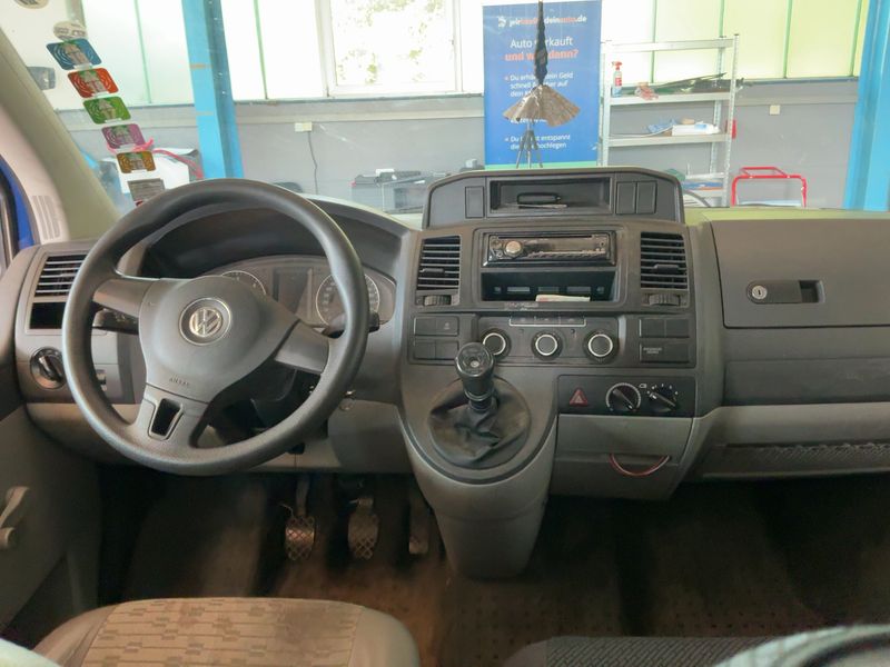 Volkswagen T5 Kombi 2.0 TDI — zdjęcie 12