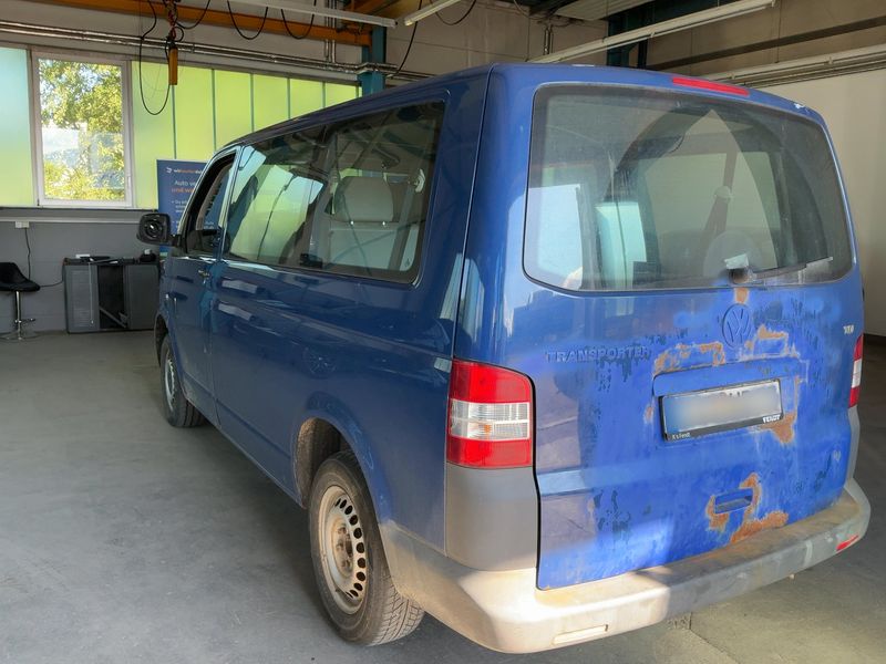 Volkswagen T5 Kombi 2.0 TDI — zdjęcie 3