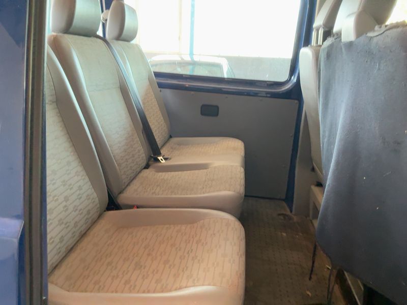 Volkswagen T5 Kombi 2.0 TDI — zdjęcie 14