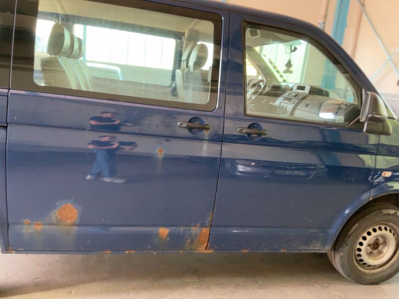 Volkswagen T5 Kombi 2.0 TDI — zdjęcie 7