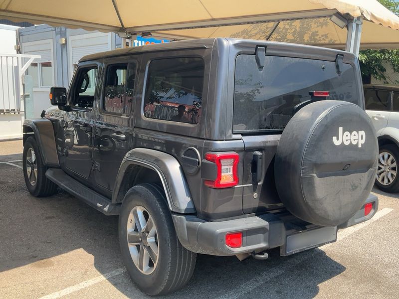 Jeep Wrangler Unlimited 2.2 CRDi Sahara — zdjęcie 3