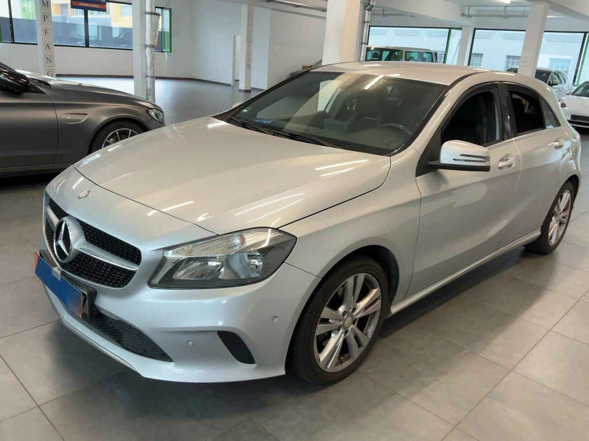 Mercedes-Benz A-Klasse 2016 — photo 1