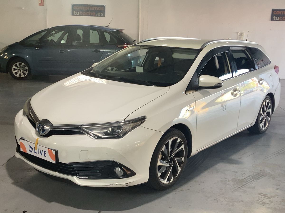 Toyota Auris 2016