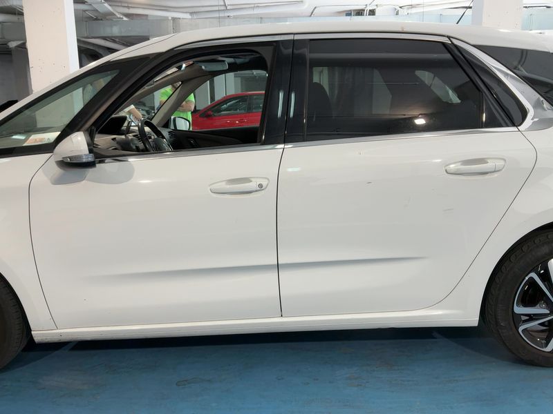 Citroen C4 Picasso 1.6 Blue-HDi Feel — zdjęcie 4