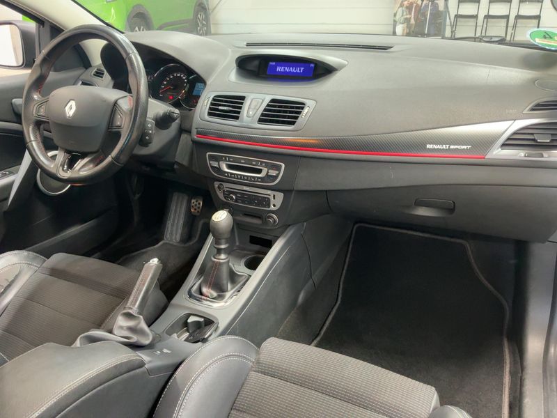 Renault Megane 2.0 TCe GT — zdjęcie 12