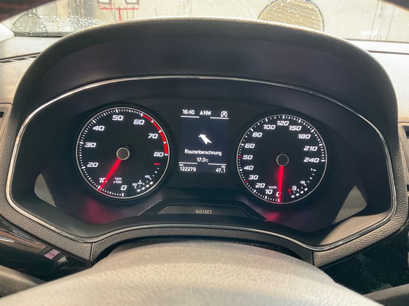 Seat Ibiza 1.0 TSI FR — zdjęcie 13