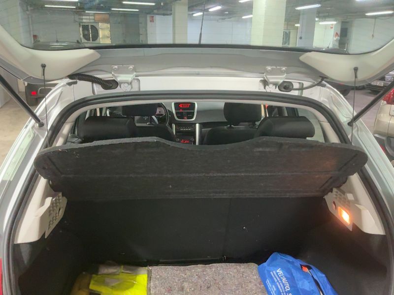 Peugeot 207 1.4 VTi Tendance — zdjęcie 10