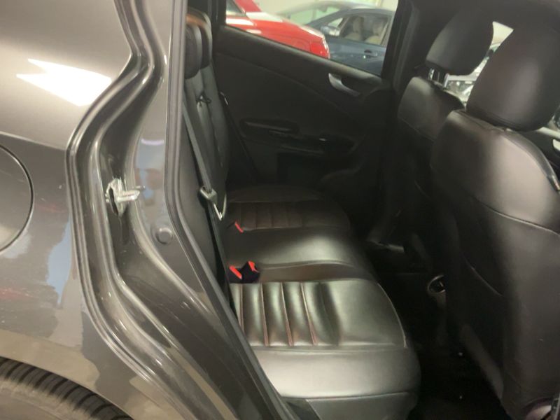 Alfa Romeo Giulietta 1.4 Turbo Turismo — zdjęcie 14