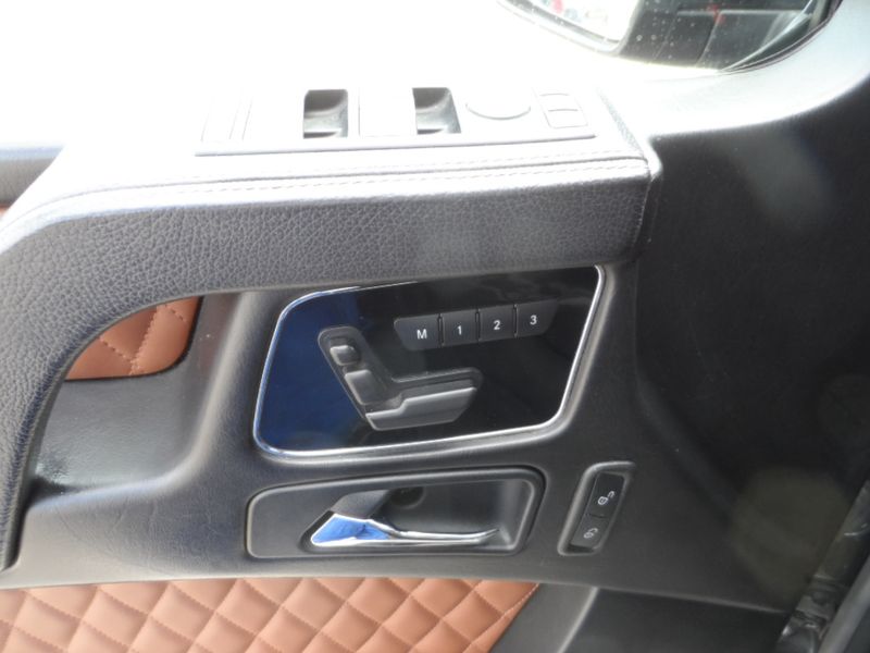 Mercedes-Benz G-Klasse G 63 AMG Exclusive Edition — zdjęcie 18