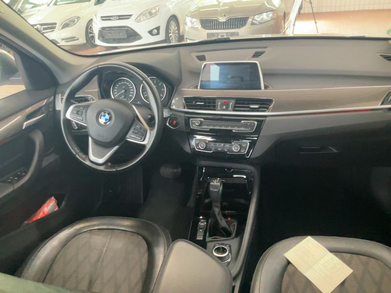 BMW X1 sDrive 18d xLine — zdjęcie 12
