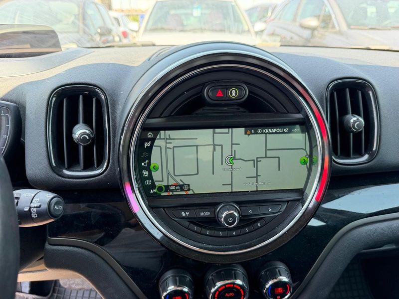 MINI Countryman Cooper D ALL4 — zdjęcie 13