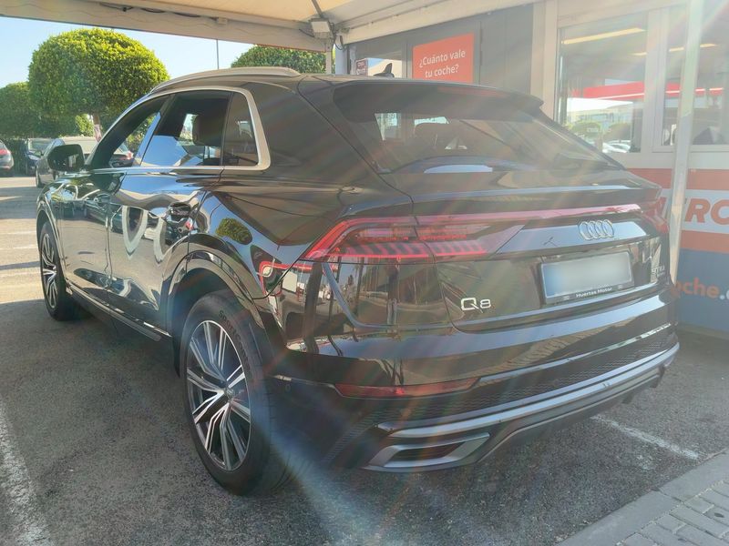 Audi Q8 50 TDI Mild-Hybrid quattro — zdjęcie 3