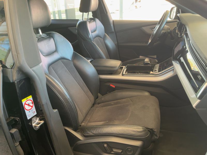 Audi Q8 50 TDI Mild-Hybrid quattro — zdjęcie 11