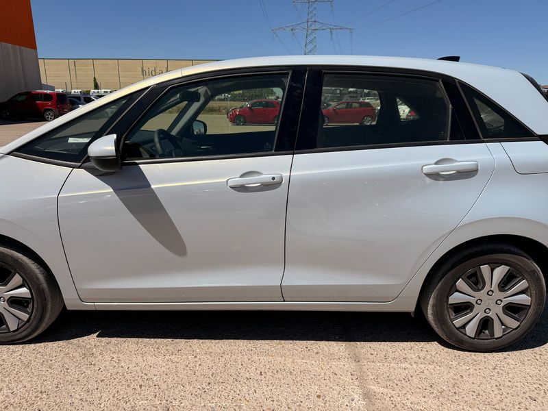 Honda Jazz 1.5 i-MMD Hybrid Elegance — zdjęcie 4