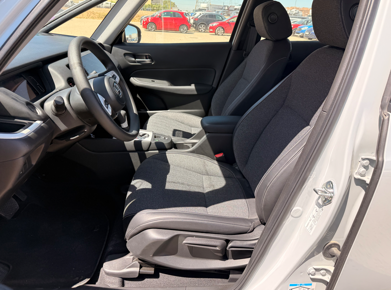 Honda Jazz 1.5 i-MMD Hybrid Elegance — zdjęcie 11