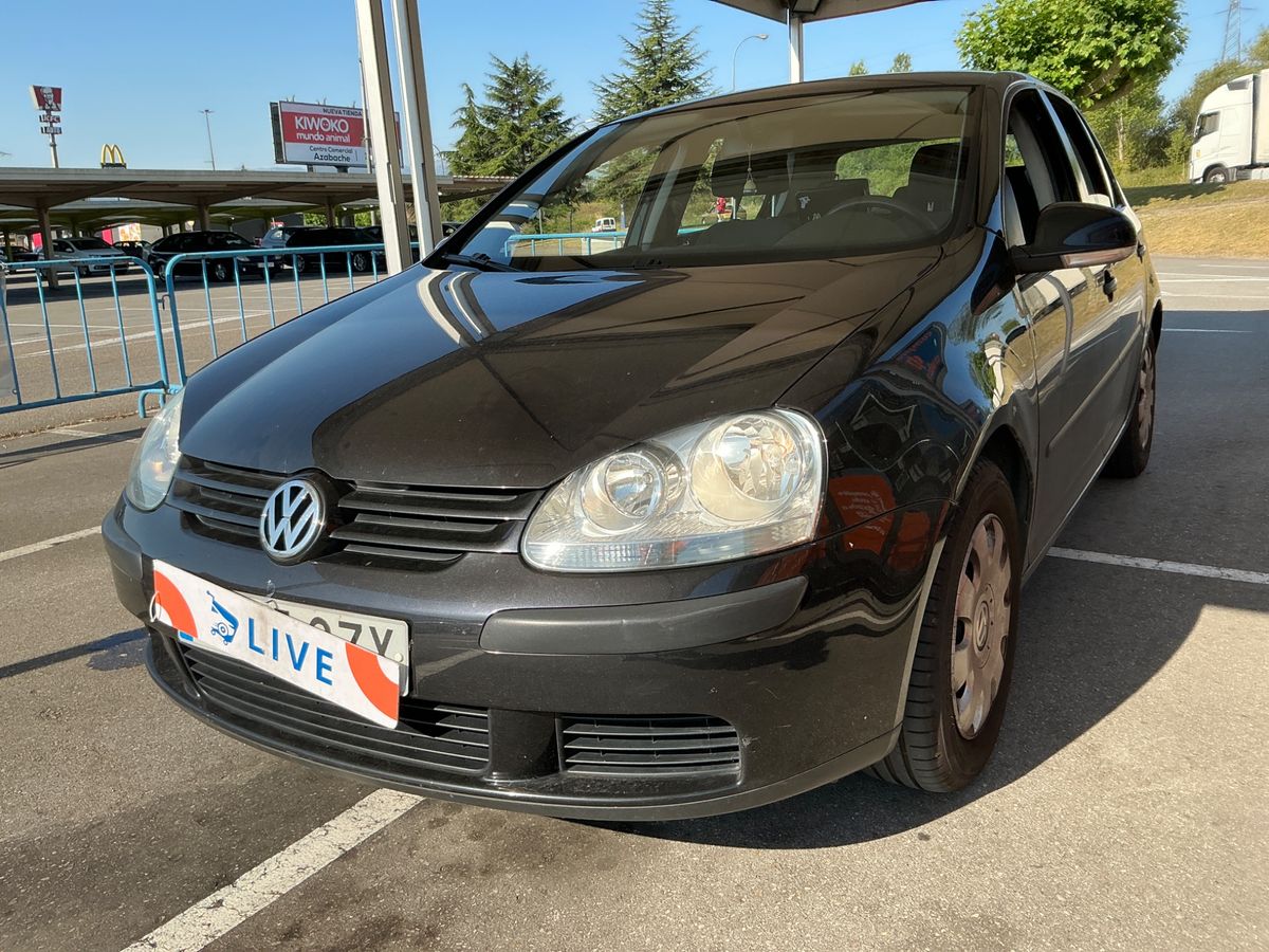 Volkswagen Golf 2004