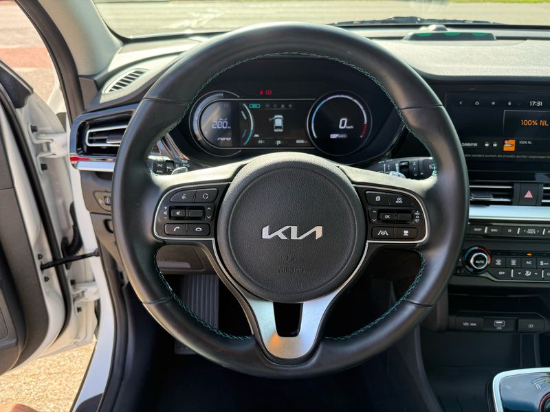 Kia Niro electric drive 150 kW Style — zdjęcie 22
