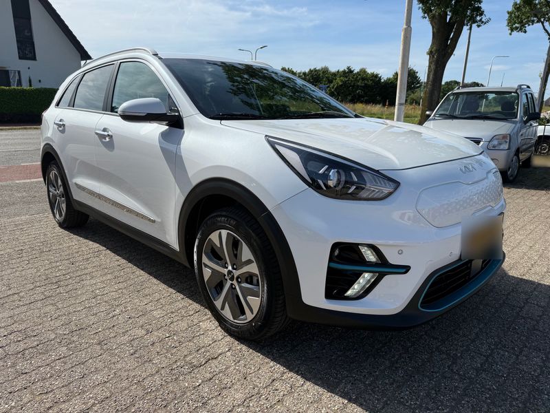 Kia Niro electric drive 150 kW Style — zdjęcie 6