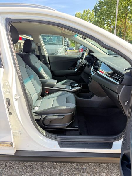 Kia Niro electric drive 150 kW Style — zdjęcie 10