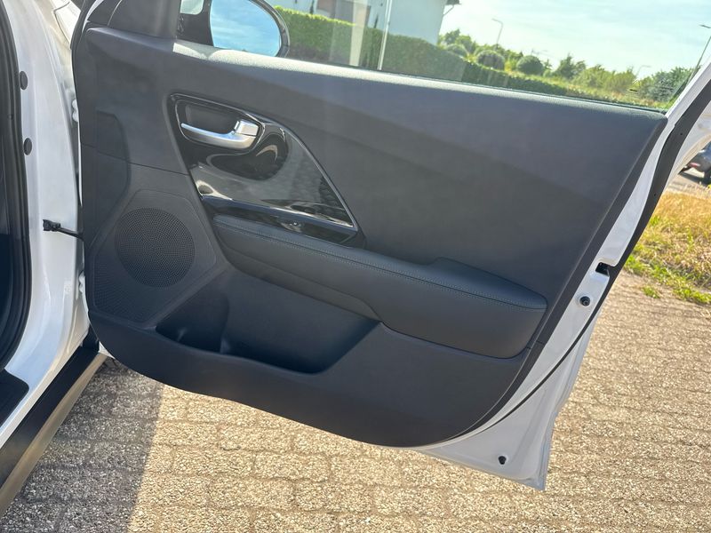 Kia Niro electric drive 150 kW Style — zdjęcie 20