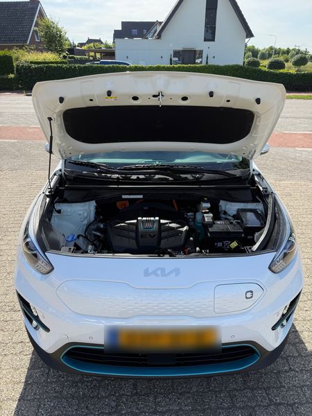 Kia Niro electric drive 150 kW Style — zdjęcie 16