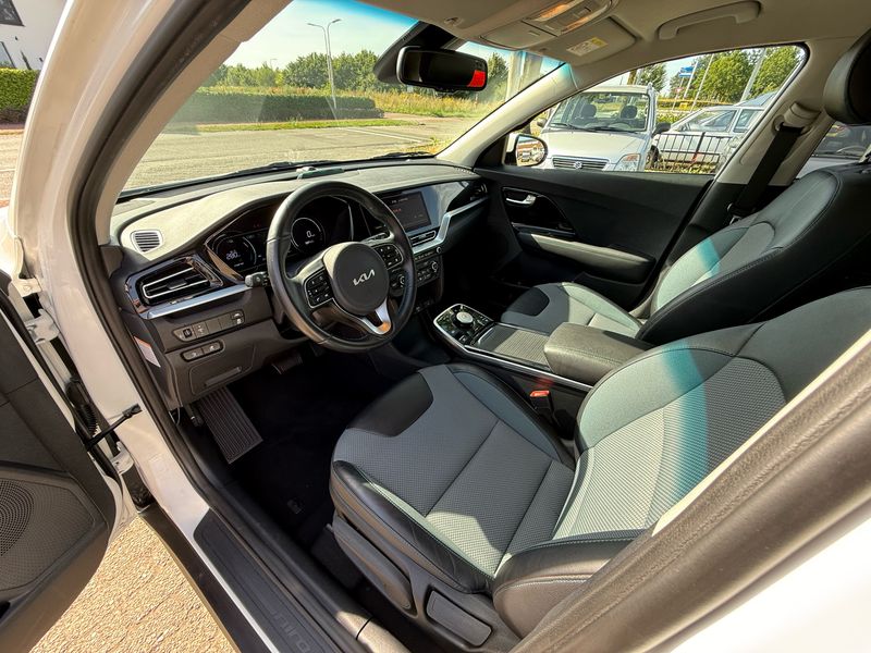 Kia Niro electric drive 150 kW Style — zdjęcie 23
