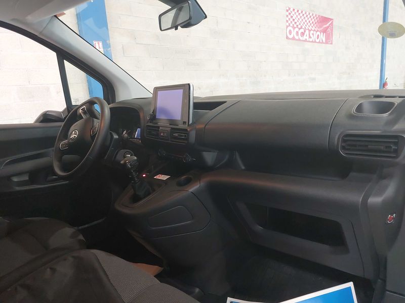 Toyota ProAce City 1.5 D-4D L1 Comfort — zdjęcie 11