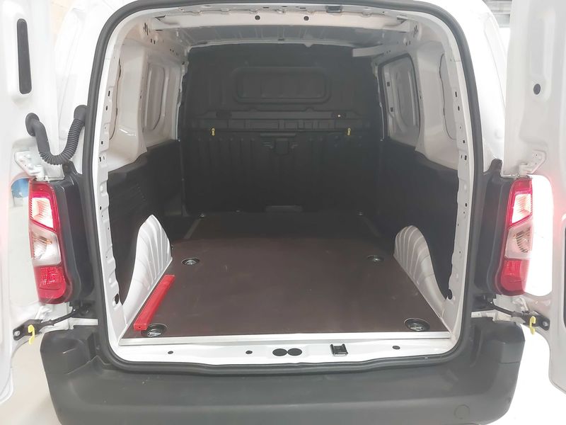 Toyota ProAce City 1.5 D-4D L1 Comfort — zdjęcie 9