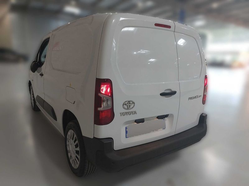 Toyota ProAce City 1.5 D-4D L1 Comfort — zdjęcie 3