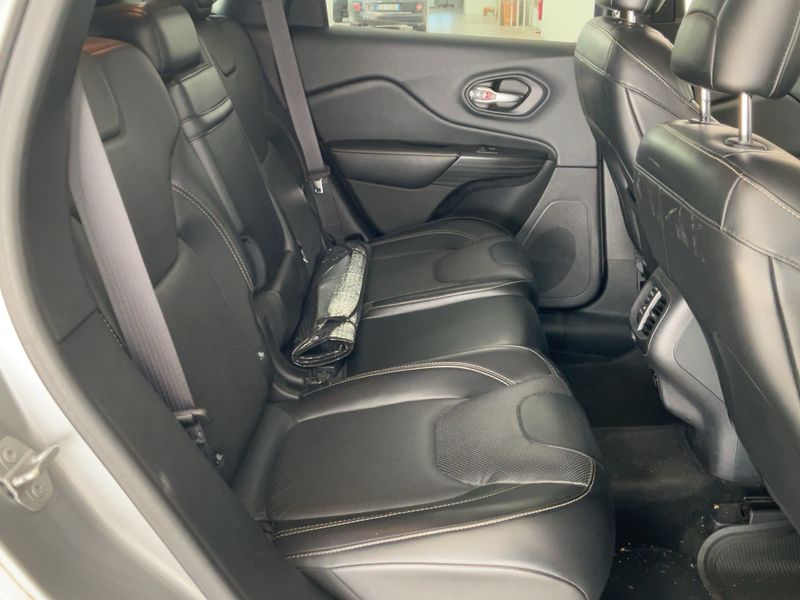 Jeep Cherokee 2.2 M-Jet Limited 4WD — zdjęcie 14