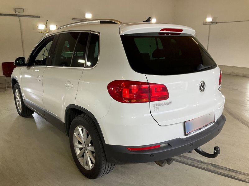 Volkswagen Tiguan 2.0 TDI Lounge Track & Style 4Motion BlueMotion Tech — zdjęcie 3