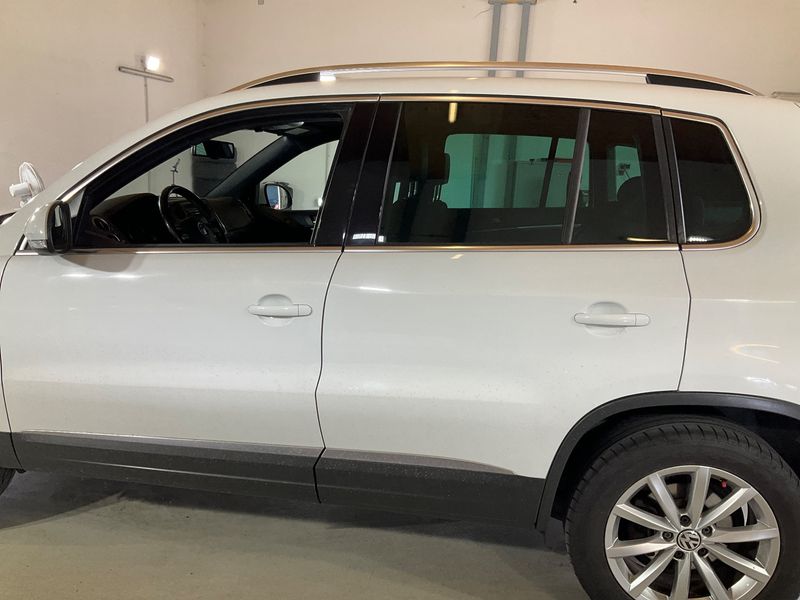 Volkswagen Tiguan 2.0 TDI Lounge Track & Style 4Motion BlueMotion Tech — zdjęcie 4