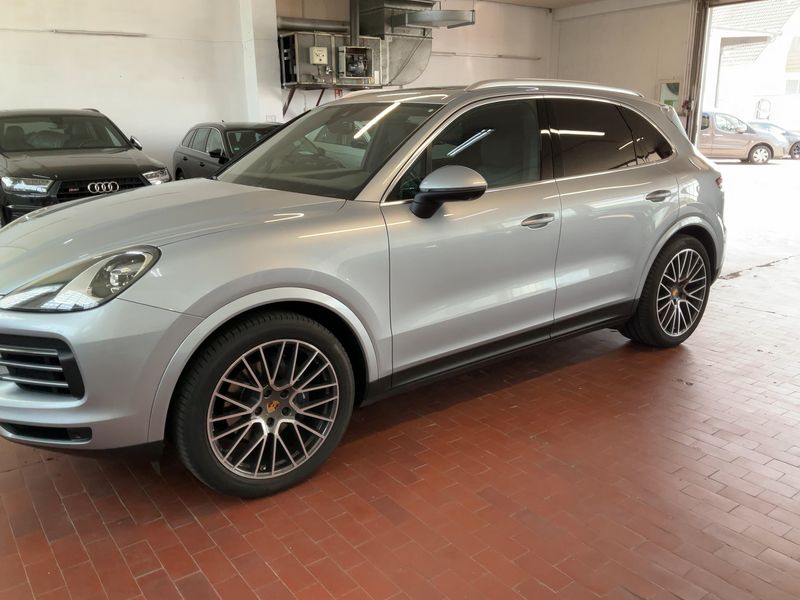 Porsche Cayenne 3.0 — zdjęcie 2