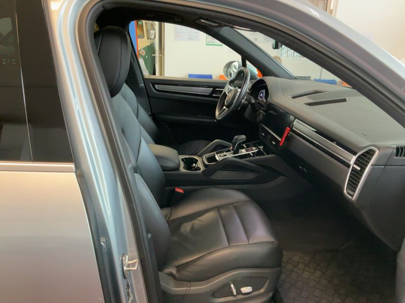 Porsche Cayenne 3.0 — zdjęcie 11