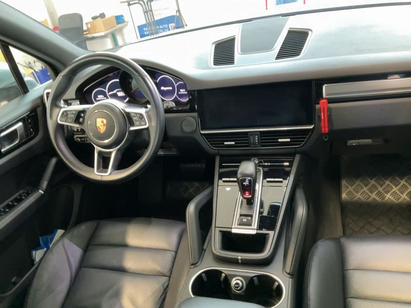Porsche Cayenne 3.0 — zdjęcie 12