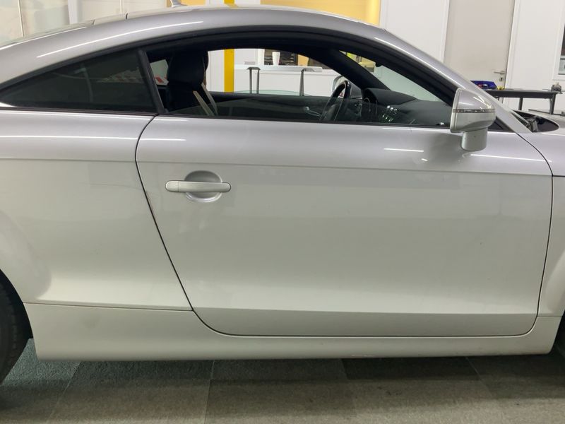 Audi TT 1.8 TFSI Coupe — zdjęcie 7