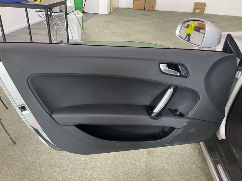 Audi TT 1.8 TFSI Coupe 2010 – снимка 24